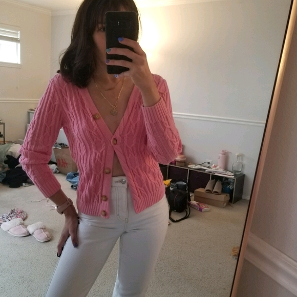 Sweaters - Vintage pink cardigan